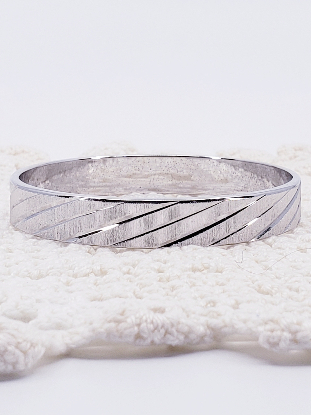 E6013 Monet Signed Monet Diagonal Sliced Stripe Silver Bangle Bracelet 2.25